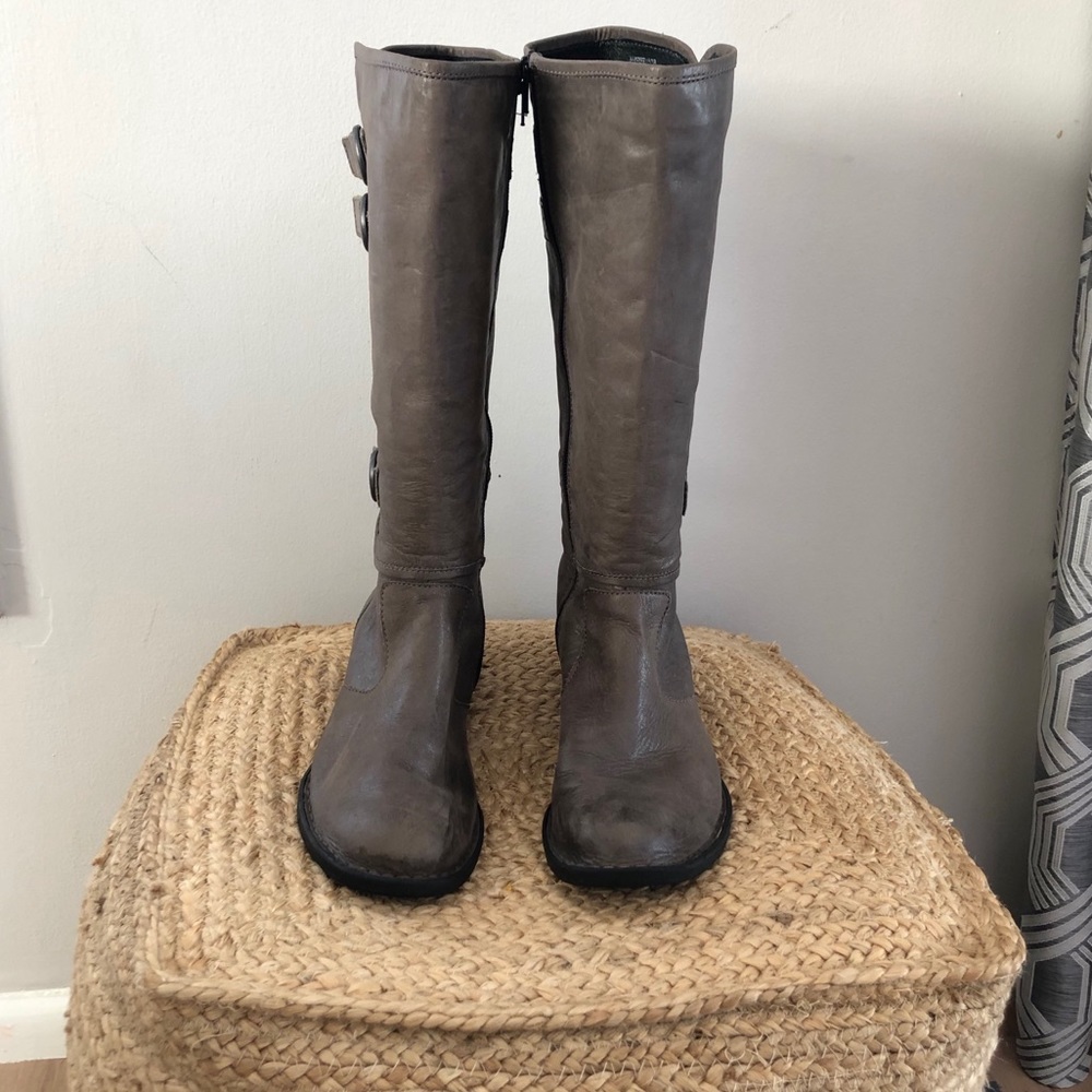 Knee high grey BORN boots